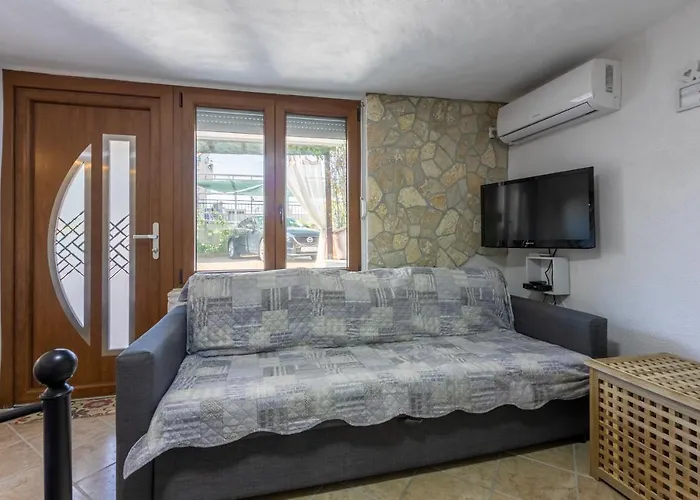 Kira Apartament *