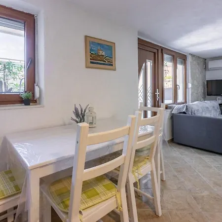 Apartment Kira Crikvenica